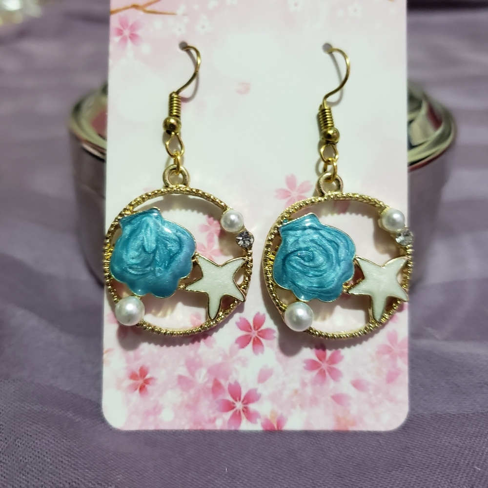 🌊 SEASHELL STARFISH ROUND DANGLE EARRINGS, GOLD